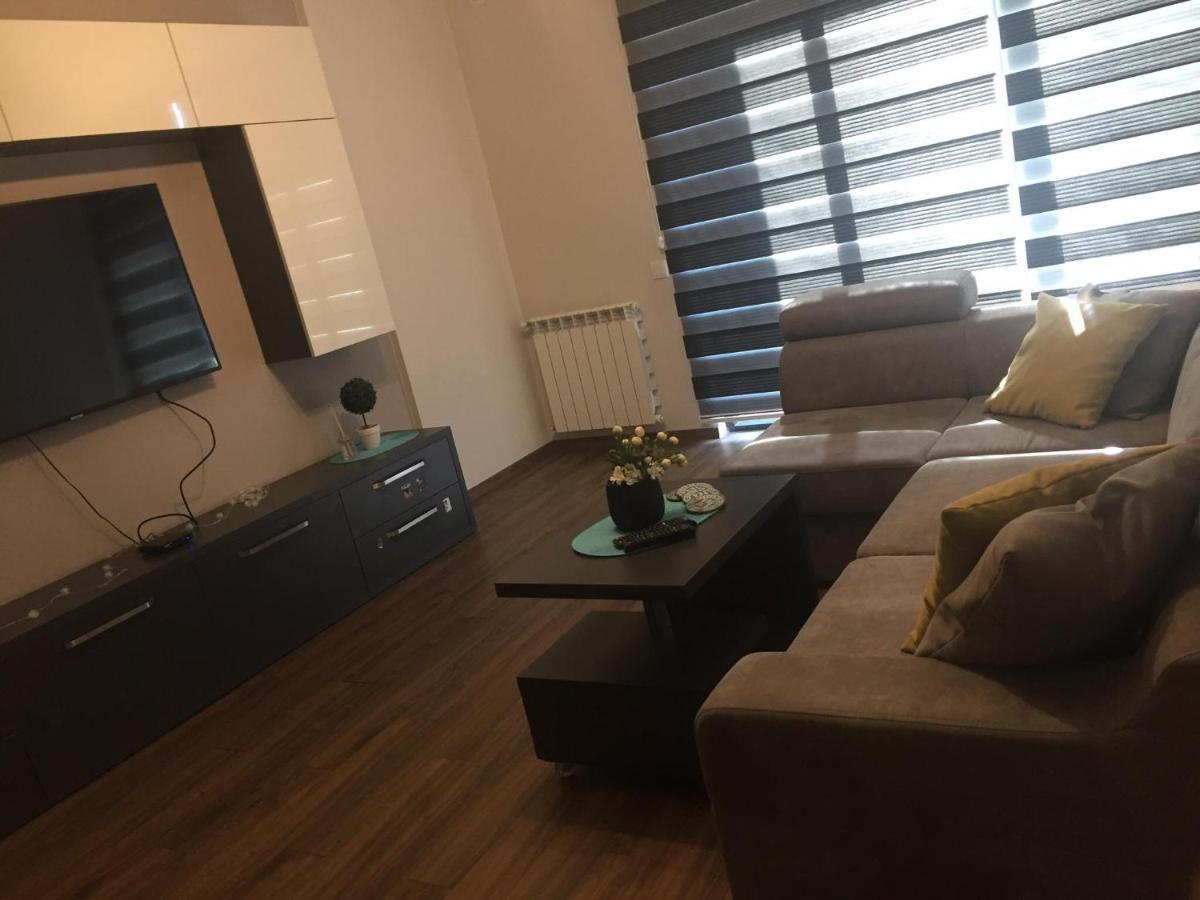 Sol'S M2 White Modern Apartments Tbilisi Exterior foto