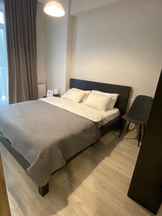 Sol'S M2 White Modern Apartments Tbilisi Exterior foto
