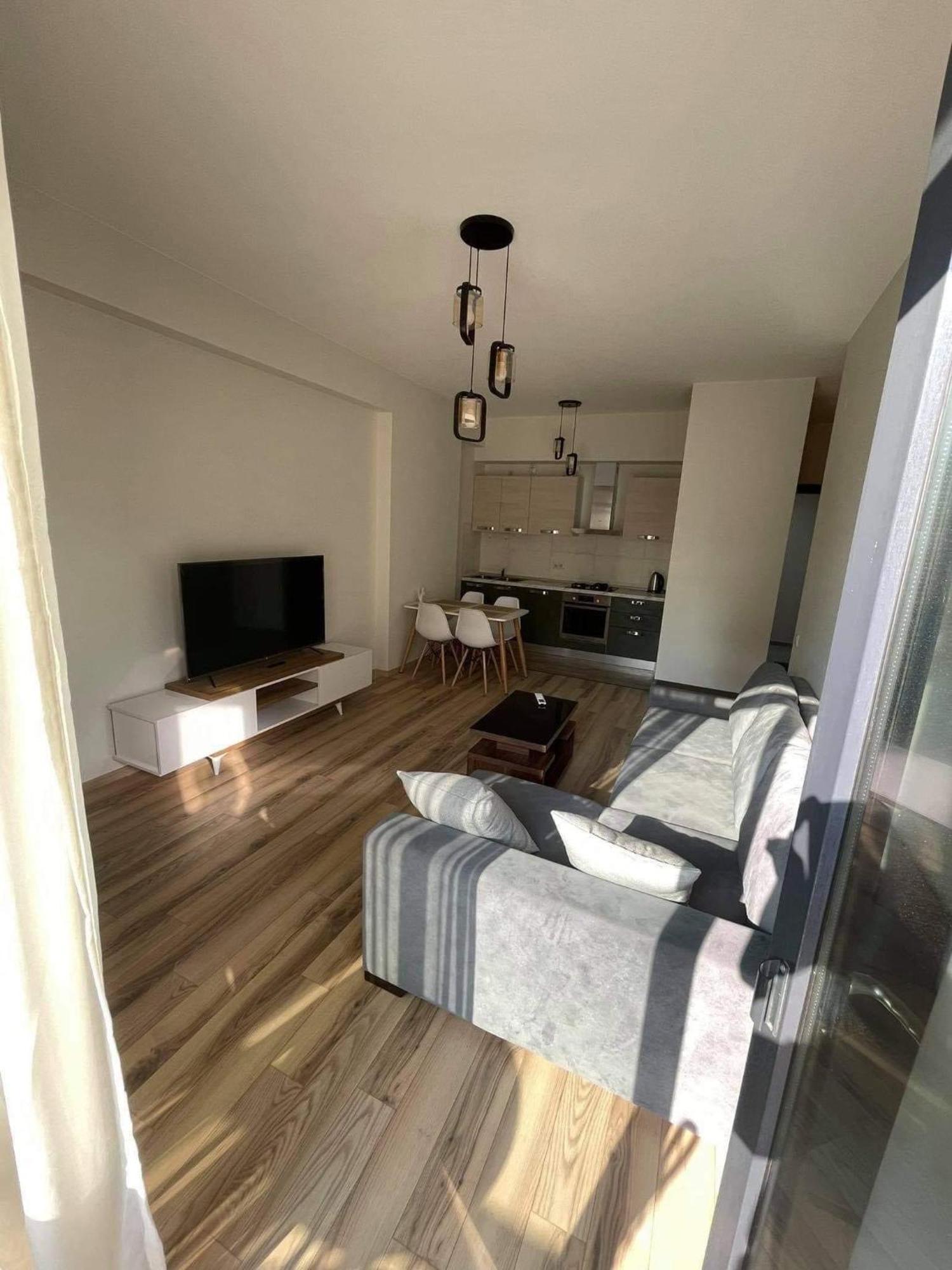 Sol'S M2 White Modern Apartments Tbilisi Exterior foto